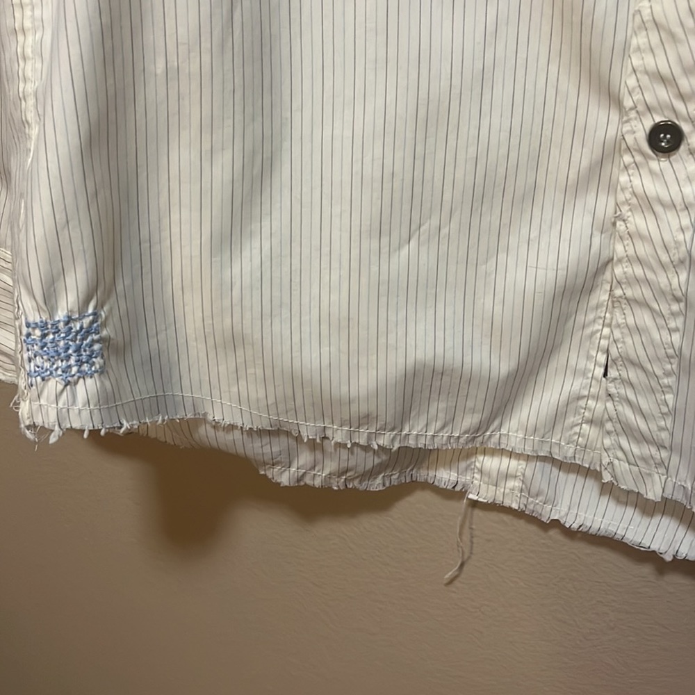 Roar button down - Picture 4 of 7